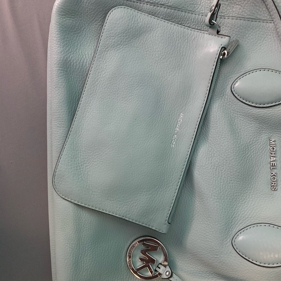 Robins Egg Blue REVERSIBLE Michael Kors Purse - Picture 4 of 8